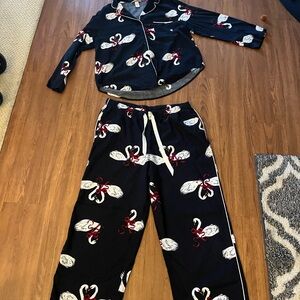 Victoria's Secret Black Pajama Set with Swan Design